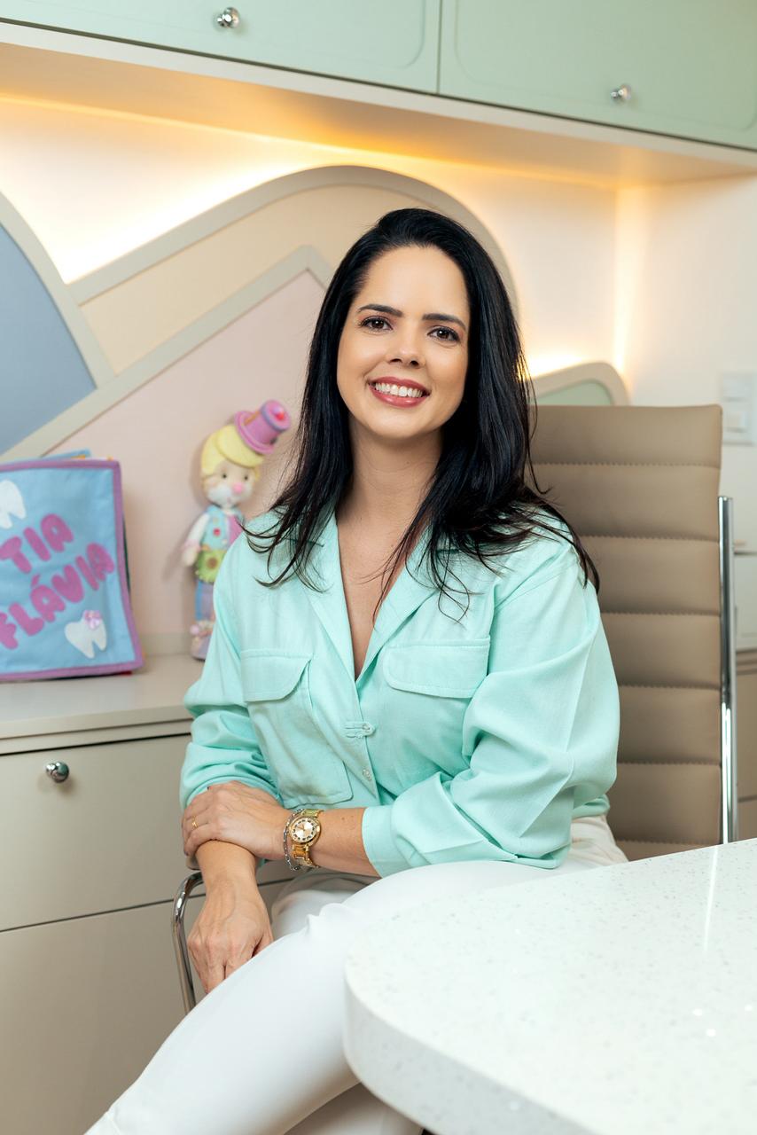 Dra. Flávia Borges